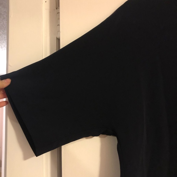 SOLD: Uniqlo drape mock neck 3/4 sleeve blouse in navy - Picture 3 of 5